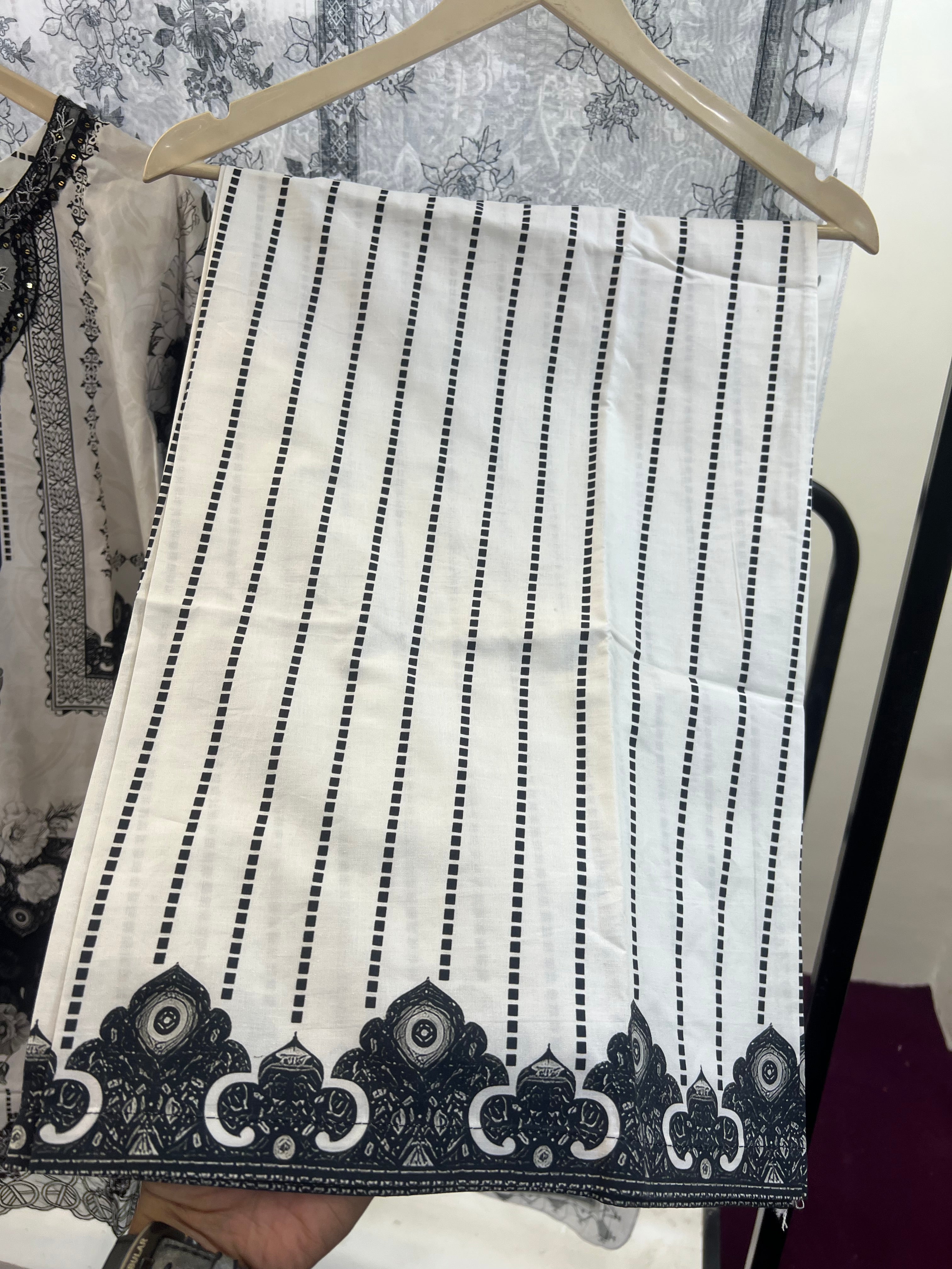 D-05 Luxury Three piece