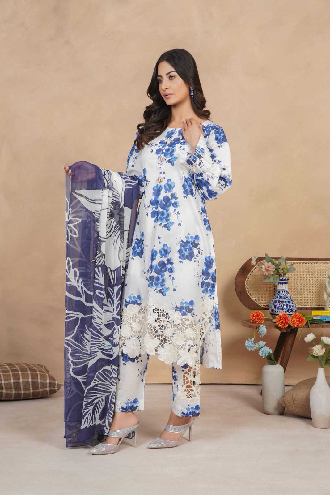 NELOOFAR PREMIUM THREE PIECE